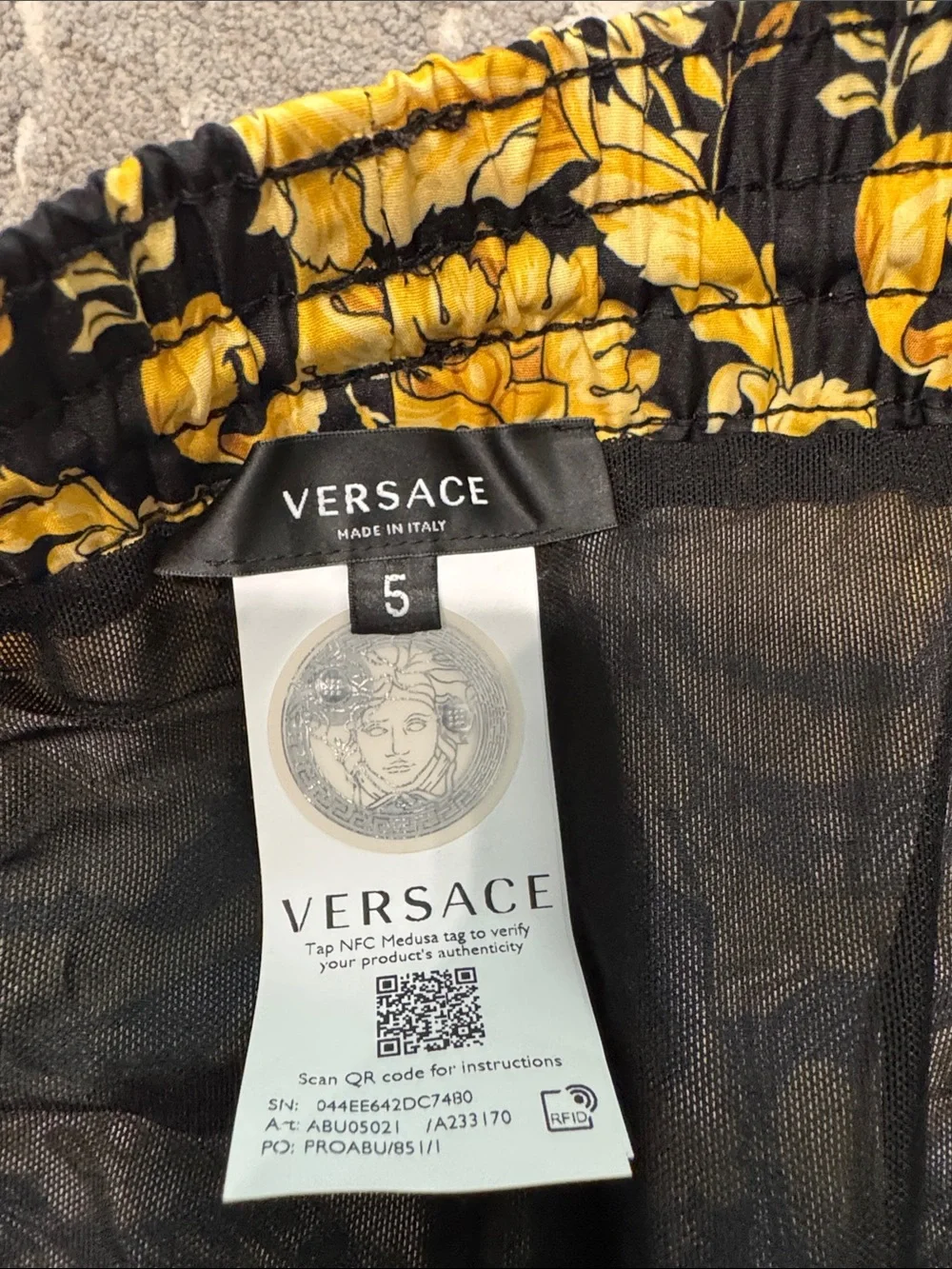 Versace Men's Black & Yellow Baroque Swim Trunks size 5
